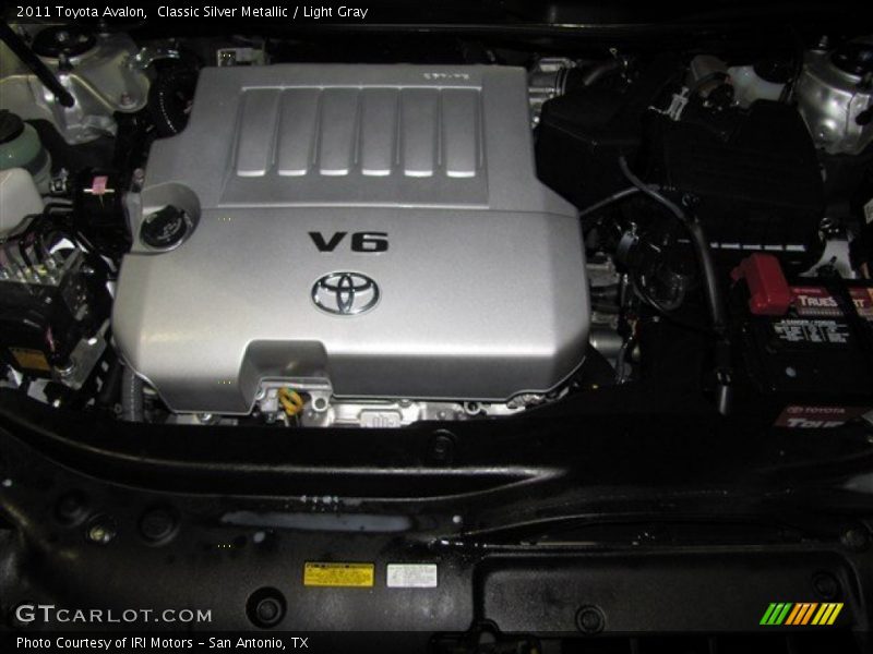 Classic Silver Metallic / Light Gray 2011 Toyota Avalon