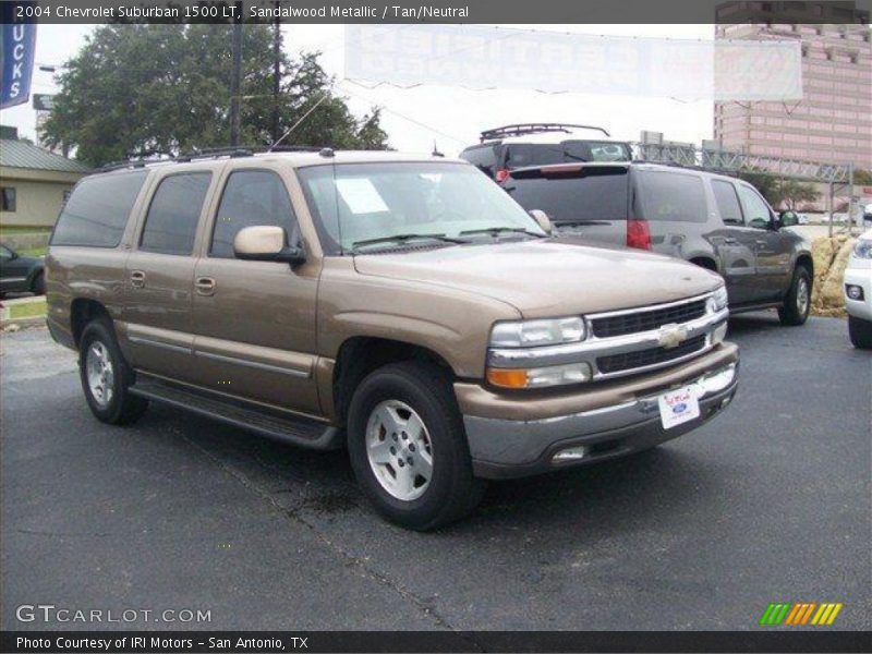 Sandalwood Metallic / Tan/Neutral 2004 Chevrolet Suburban 1500 LT