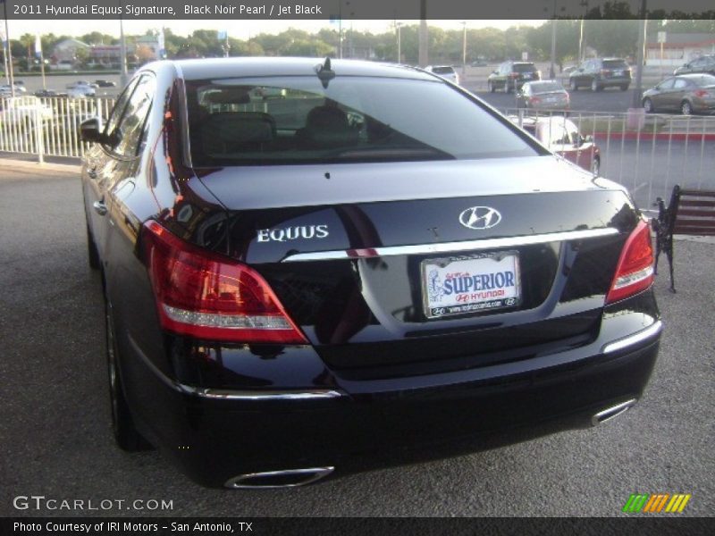 Black Noir Pearl / Jet Black 2011 Hyundai Equus Signature
