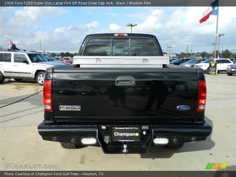 Black / Medium Flint 2006 Ford F250 Super Duty Lariat FX4 Off Road Crew Cab 4x4