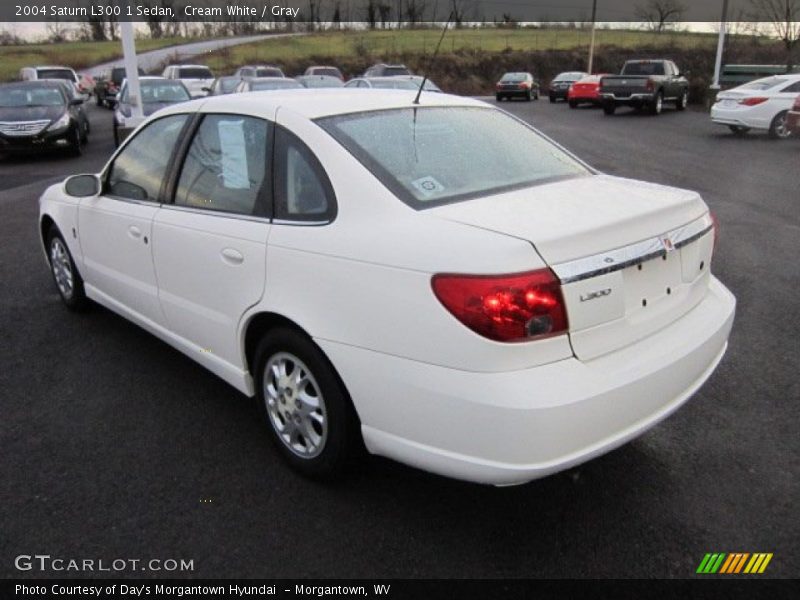 Cream White / Gray 2004 Saturn L300 1 Sedan
