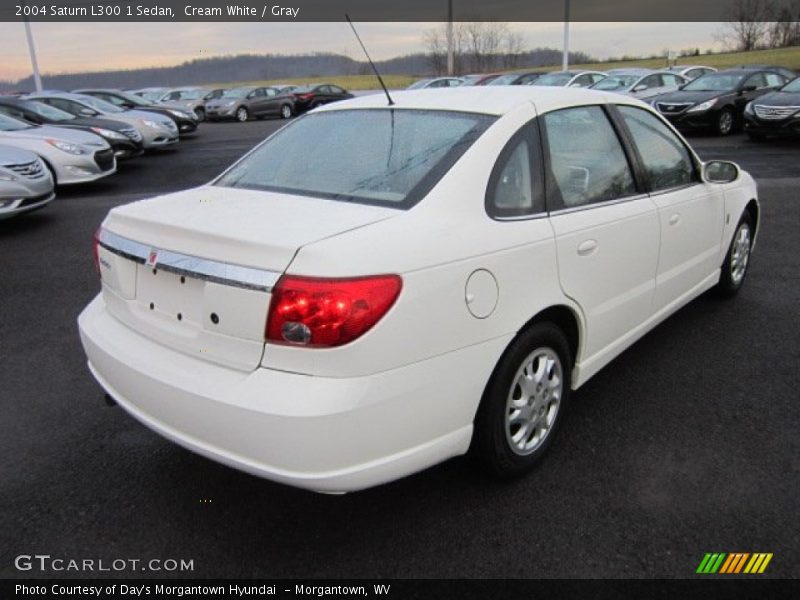 Cream White / Gray 2004 Saturn L300 1 Sedan