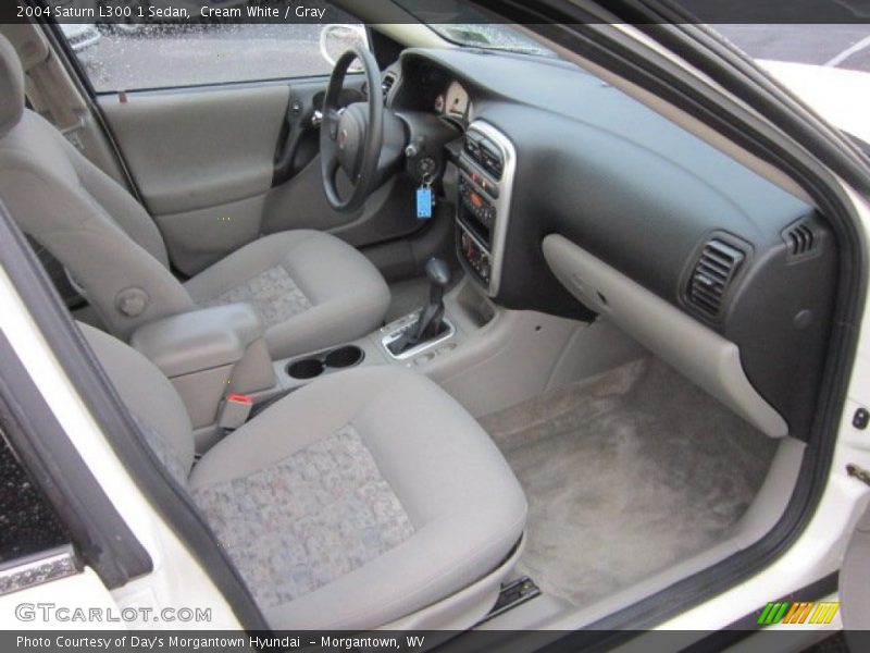  2004 L300 1 Sedan Gray Interior
