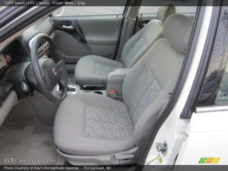Cream White / Gray 2004 Saturn L300 1 Sedan