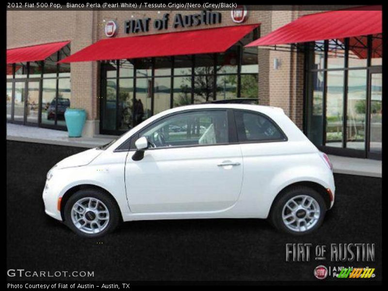 Bianco Perla (Pearl White) / Tessuto Grigio/Nero (Grey/Black) 2012 Fiat 500 Pop