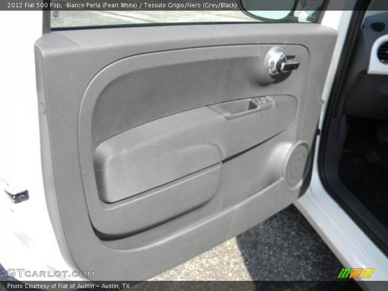 Bianco Perla (Pearl White) / Tessuto Grigio/Nero (Grey/Black) 2012 Fiat 500 Pop