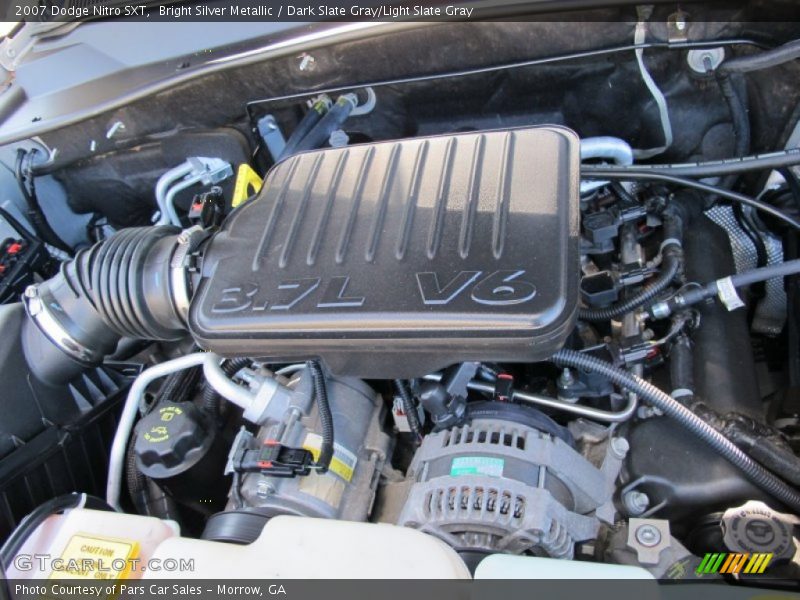 Bright Silver Metallic / Dark Slate Gray/Light Slate Gray 2007 Dodge Nitro SXT
