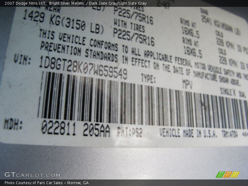 Bright Silver Metallic / Dark Slate Gray/Light Slate Gray 2007 Dodge Nitro SXT