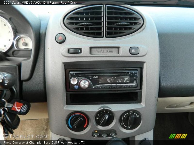 Chili Pepper Red / Gray 2004 Saturn VUE V6 AWD