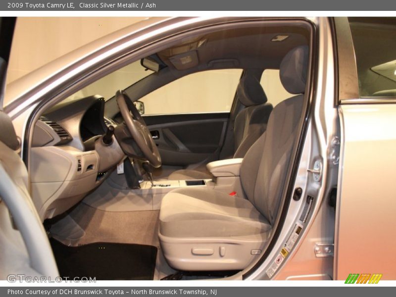 Classic Silver Metallic / Ash 2009 Toyota Camry LE