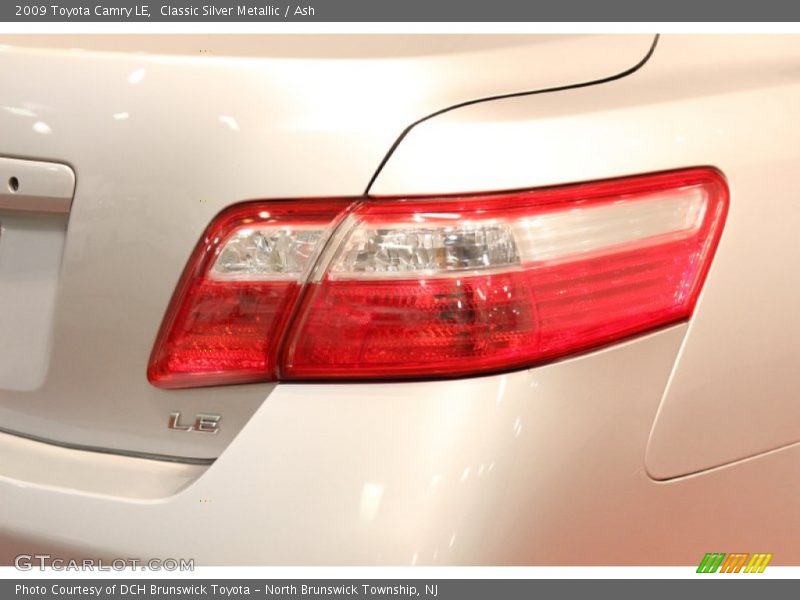 Classic Silver Metallic / Ash 2009 Toyota Camry LE