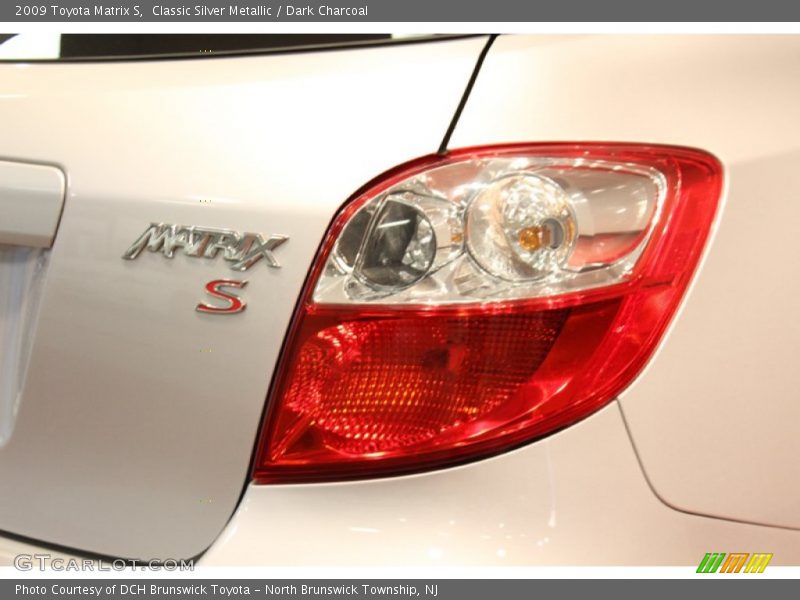 Classic Silver Metallic / Dark Charcoal 2009 Toyota Matrix S