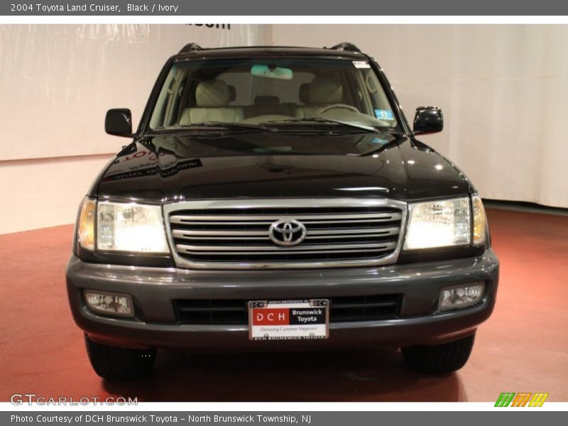 Black / Ivory 2004 Toyota Land Cruiser