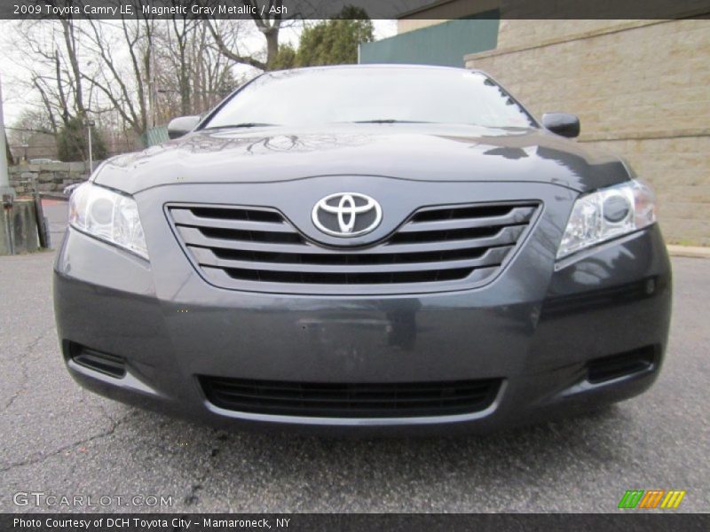 Magnetic Gray Metallic / Ash 2009 Toyota Camry LE