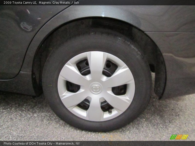 Magnetic Gray Metallic / Ash 2009 Toyota Camry LE