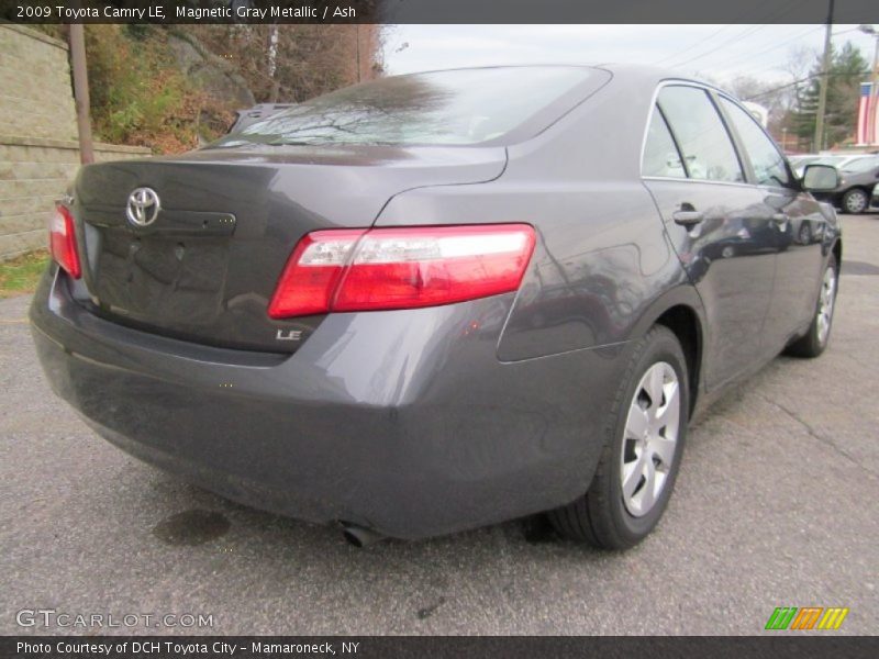 Magnetic Gray Metallic / Ash 2009 Toyota Camry LE