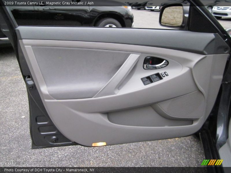 Magnetic Gray Metallic / Ash 2009 Toyota Camry LE