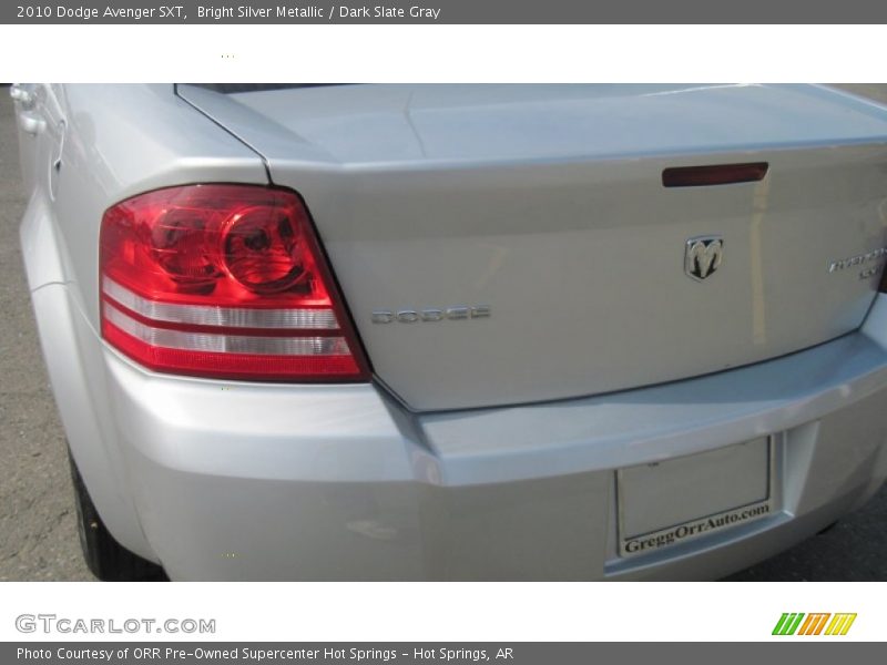 Bright Silver Metallic / Dark Slate Gray 2010 Dodge Avenger SXT