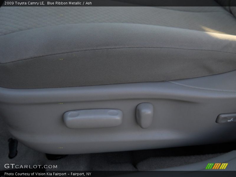 Blue Ribbon Metallic / Ash 2009 Toyota Camry LE