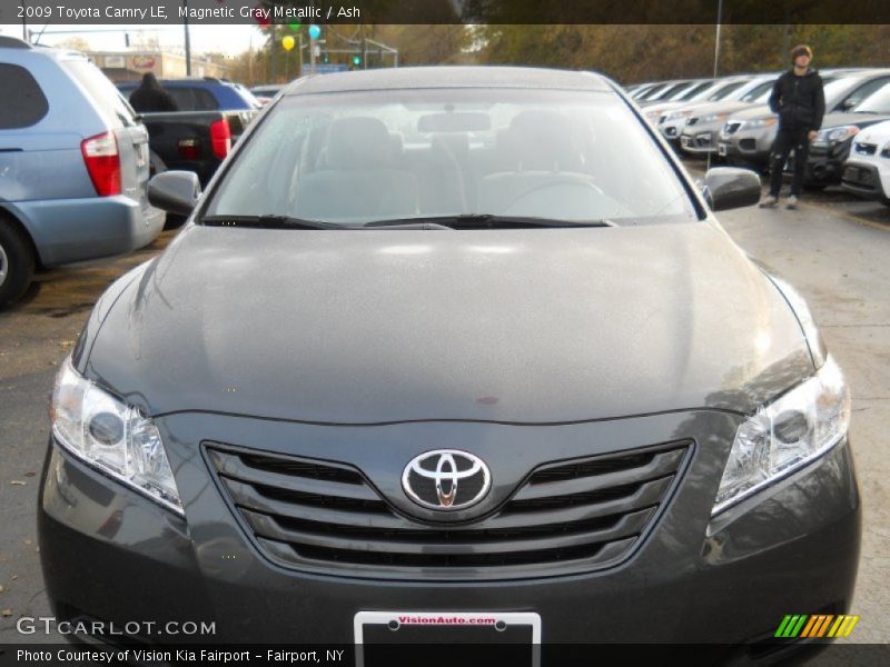 Magnetic Gray Metallic / Ash 2009 Toyota Camry LE
