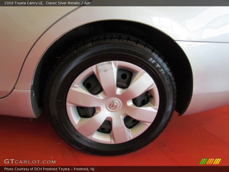 Classic Silver Metallic / Ash 2009 Toyota Camry LE