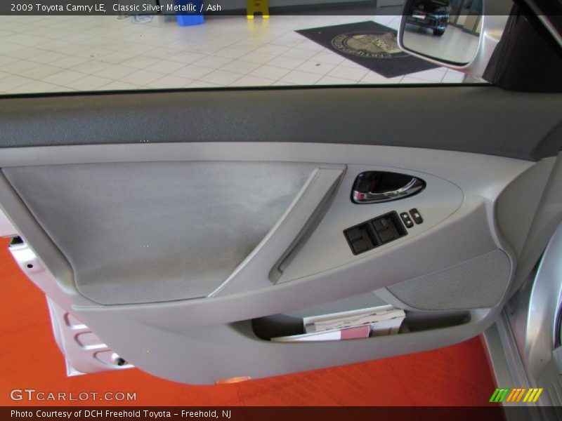 Classic Silver Metallic / Ash 2009 Toyota Camry LE