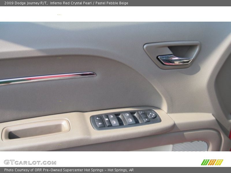 Inferno Red Crystal Pearl / Pastel Pebble Beige 2009 Dodge Journey R/T