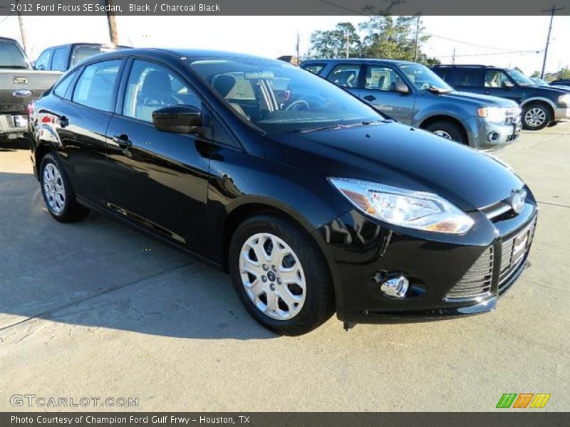 Black / Charcoal Black 2012 Ford Focus SE Sedan