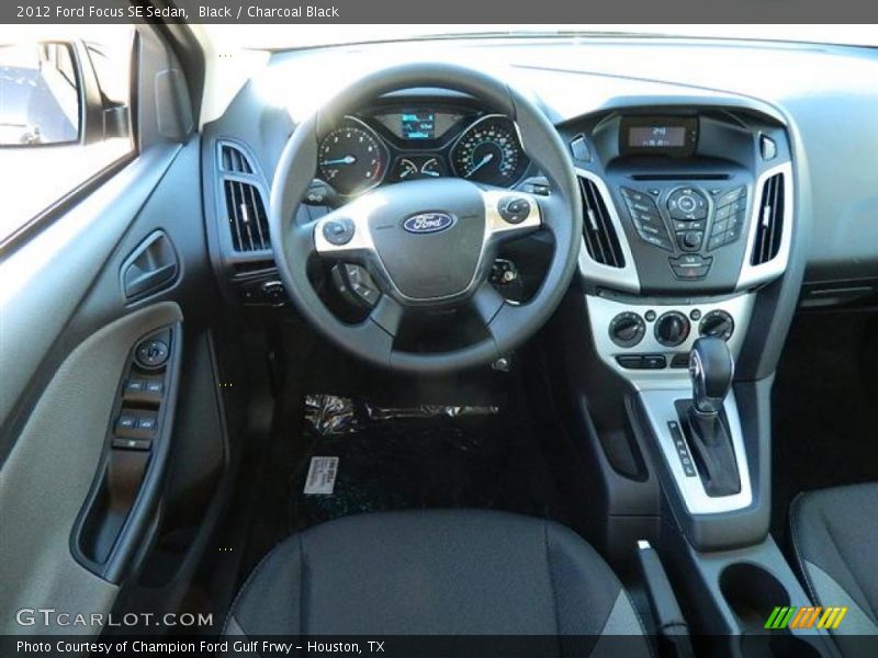 Black / Charcoal Black 2012 Ford Focus SE Sedan