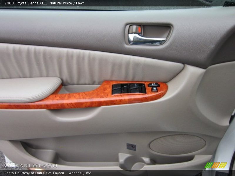 Natural White / Fawn 2008 Toyota Sienna XLE