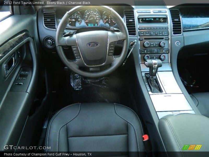 Dashboard of 2012 Taurus Limited