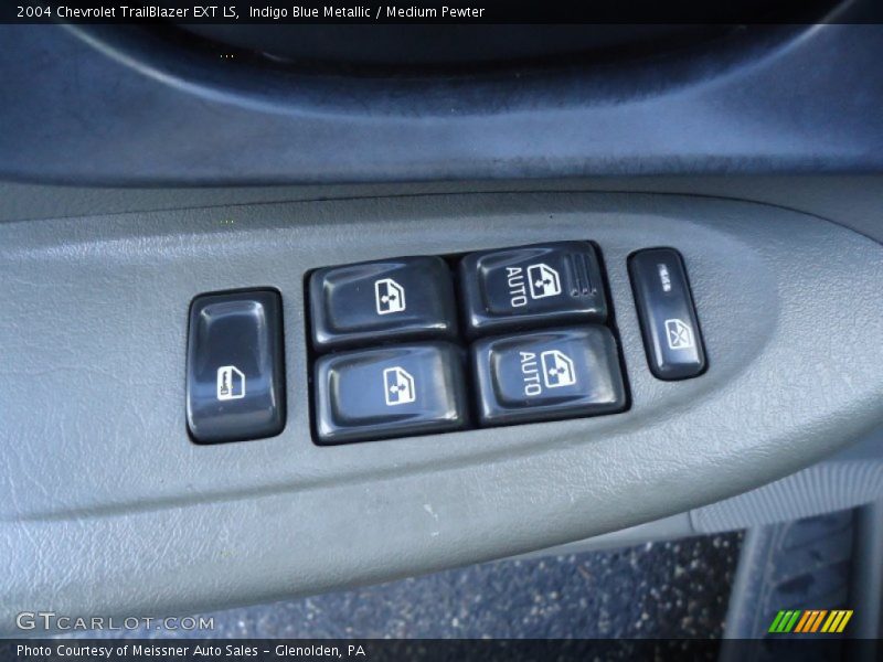 Indigo Blue Metallic / Medium Pewter 2004 Chevrolet TrailBlazer EXT LS