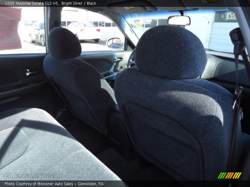 Bright Silver / Black 2005 Hyundai Sonata GLS V6