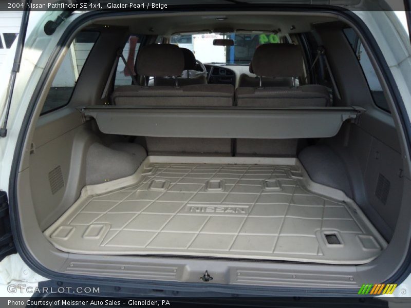  2004 Pathfinder SE 4x4 Trunk