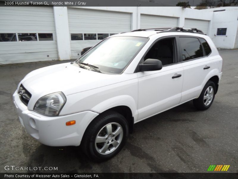 Nordic White / Gray 2006 Hyundai Tucson GL