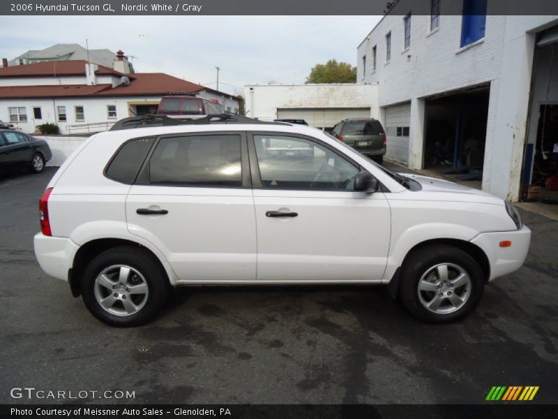 Nordic White / Gray 2006 Hyundai Tucson GL