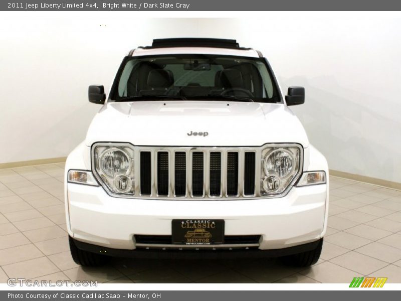 Bright White / Dark Slate Gray 2011 Jeep Liberty Limited 4x4