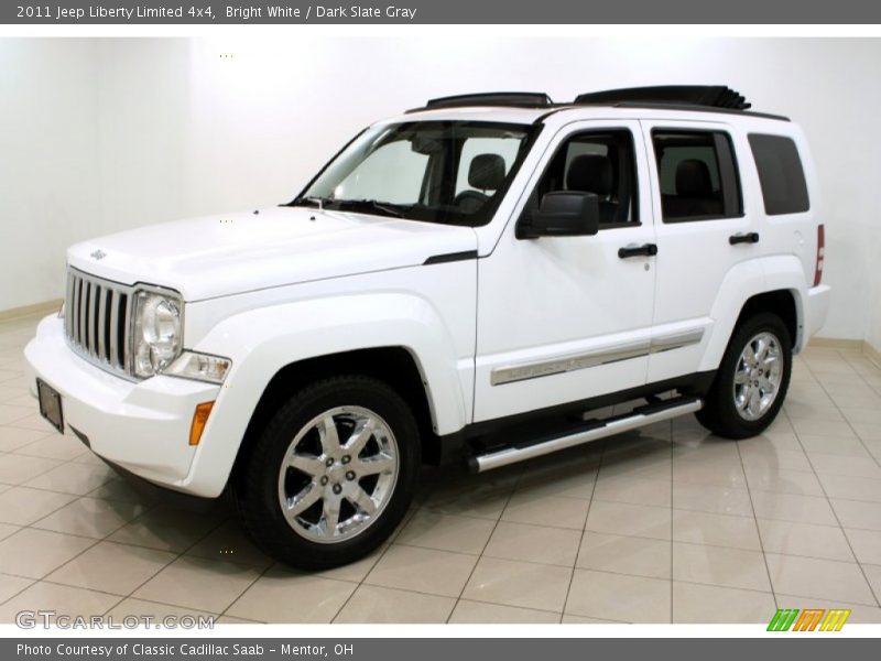 Bright White / Dark Slate Gray 2011 Jeep Liberty Limited 4x4