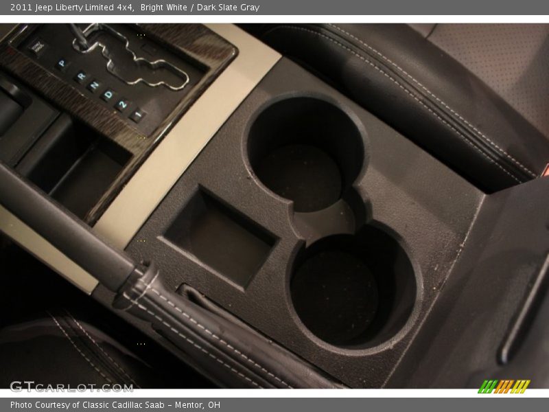 Bright White / Dark Slate Gray 2011 Jeep Liberty Limited 4x4