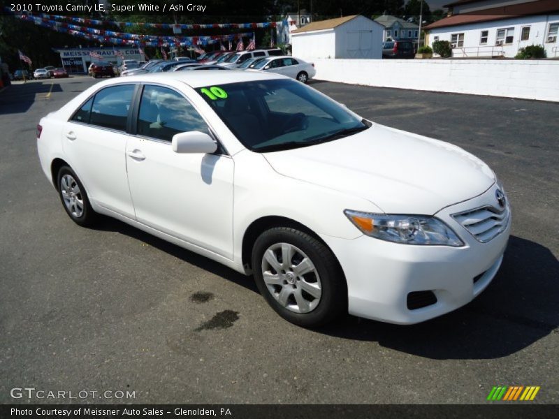 Super White / Ash Gray 2010 Toyota Camry LE