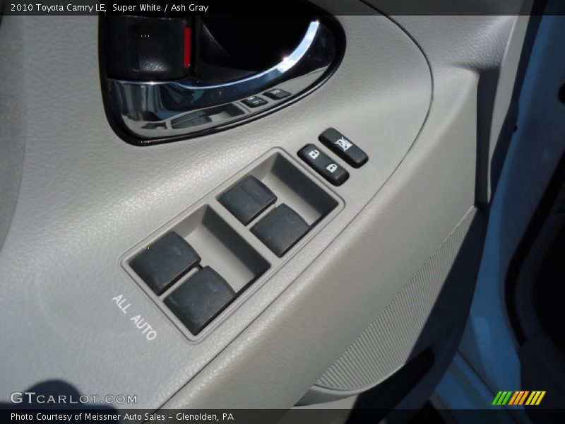Super White / Ash Gray 2010 Toyota Camry LE