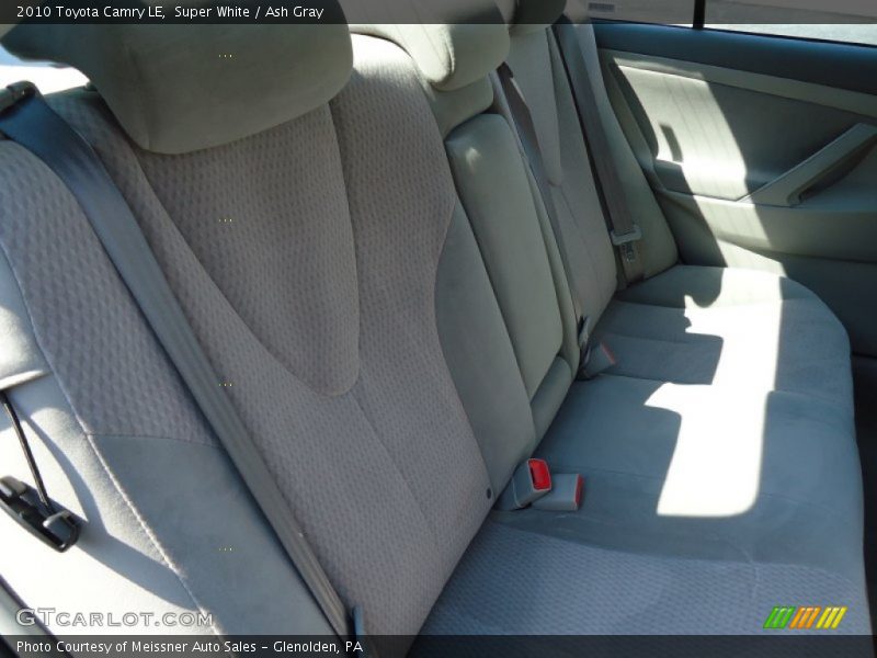 Super White / Ash Gray 2010 Toyota Camry LE