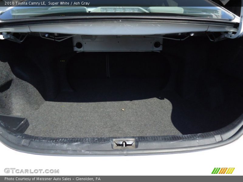 Super White / Ash Gray 2010 Toyota Camry LE