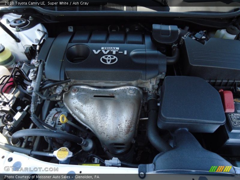 Super White / Ash Gray 2010 Toyota Camry LE