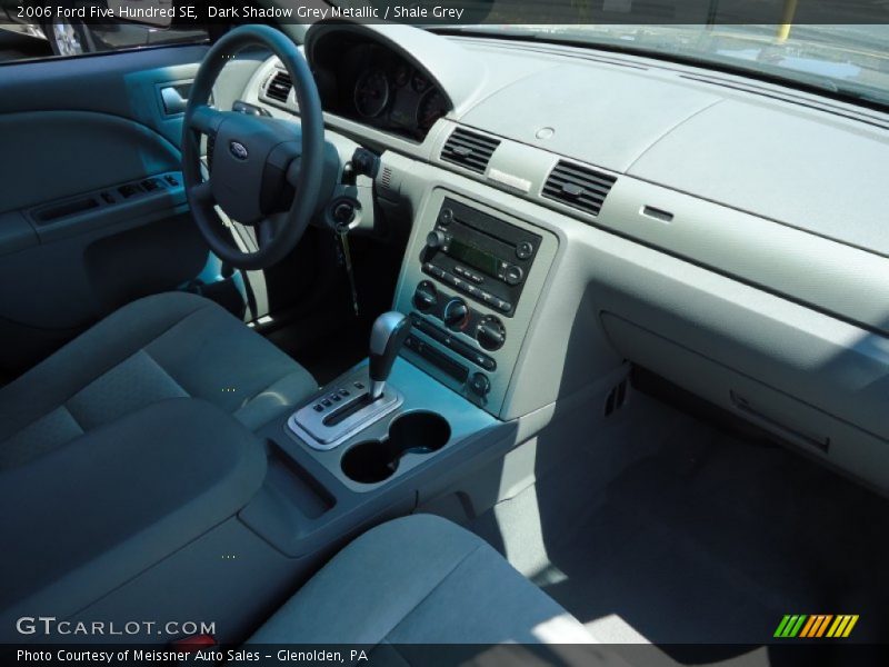 Dark Shadow Grey Metallic / Shale Grey 2006 Ford Five Hundred SE