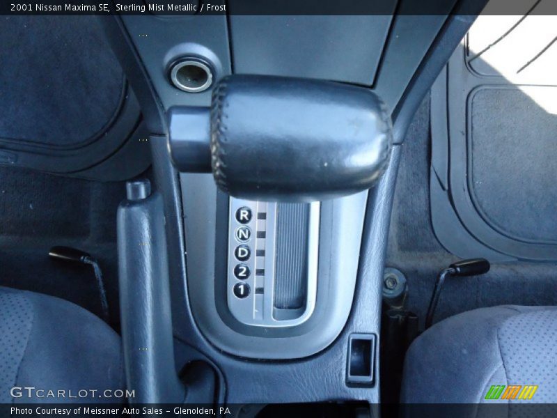 Sterling Mist Metallic / Frost 2001 Nissan Maxima SE