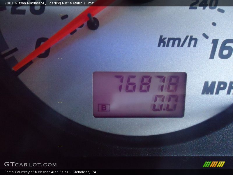 Sterling Mist Metallic / Frost 2001 Nissan Maxima SE