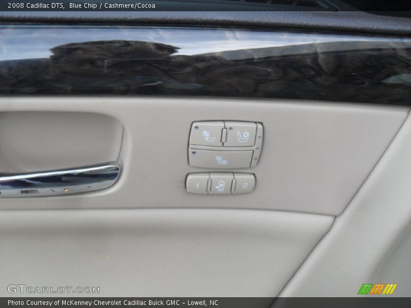 Blue Chip / Cashmere/Cocoa 2008 Cadillac DTS