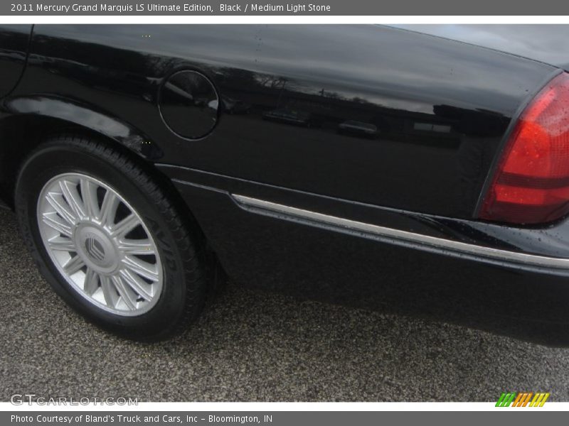 Black / Medium Light Stone 2011 Mercury Grand Marquis LS Ultimate Edition