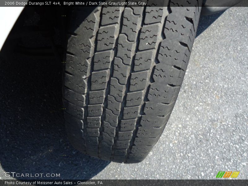 Bright White / Dark Slate Gray/Light Slate Gray 2006 Dodge Durango SLT 4x4